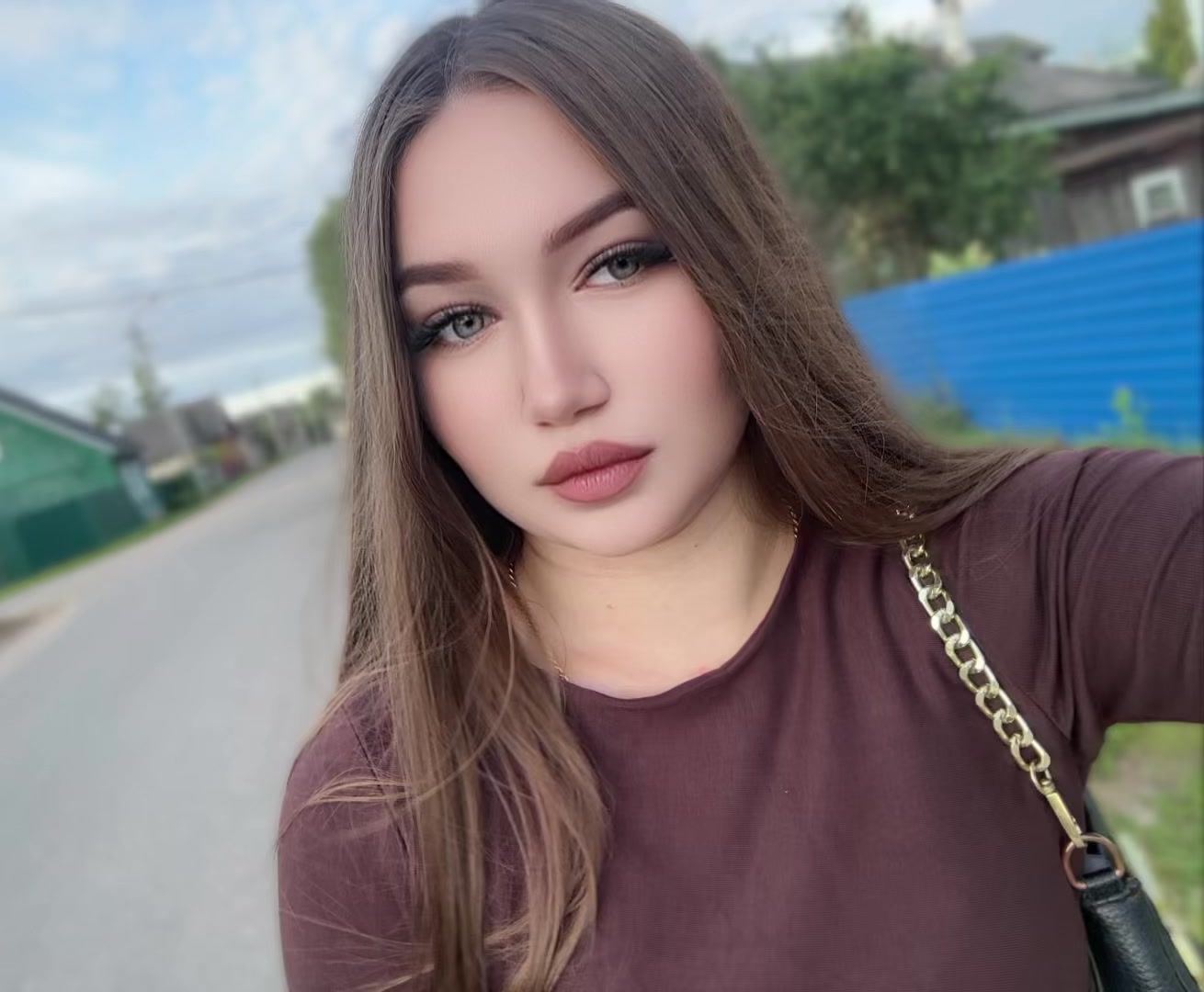 @👸🏻🖤