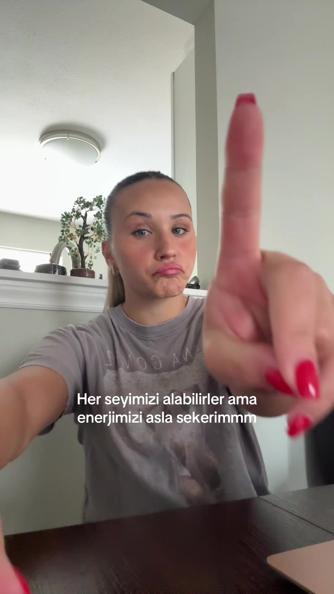 @Lara