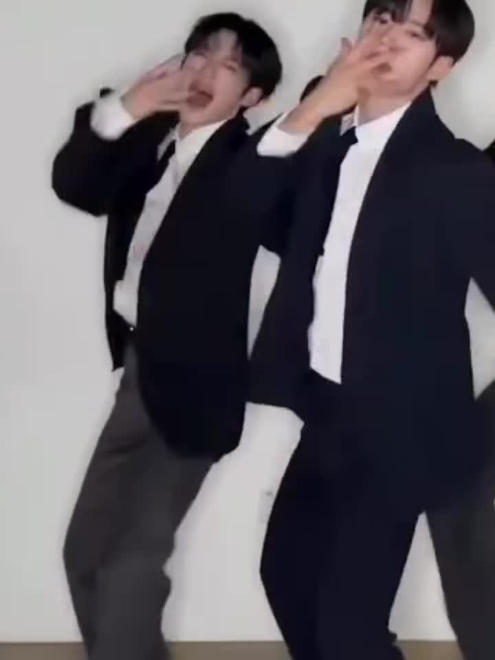 @✿