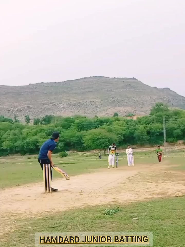 @HAMDARD CRICKET TEAM