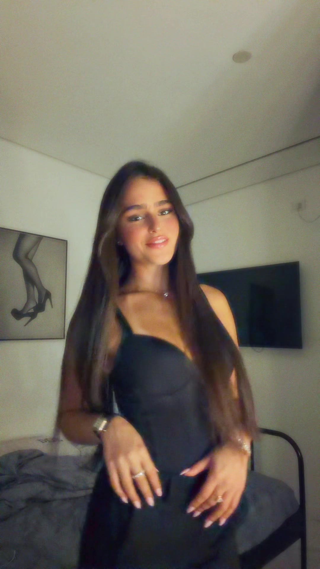 @שירז רחמין | מעצבת גבות וריסים