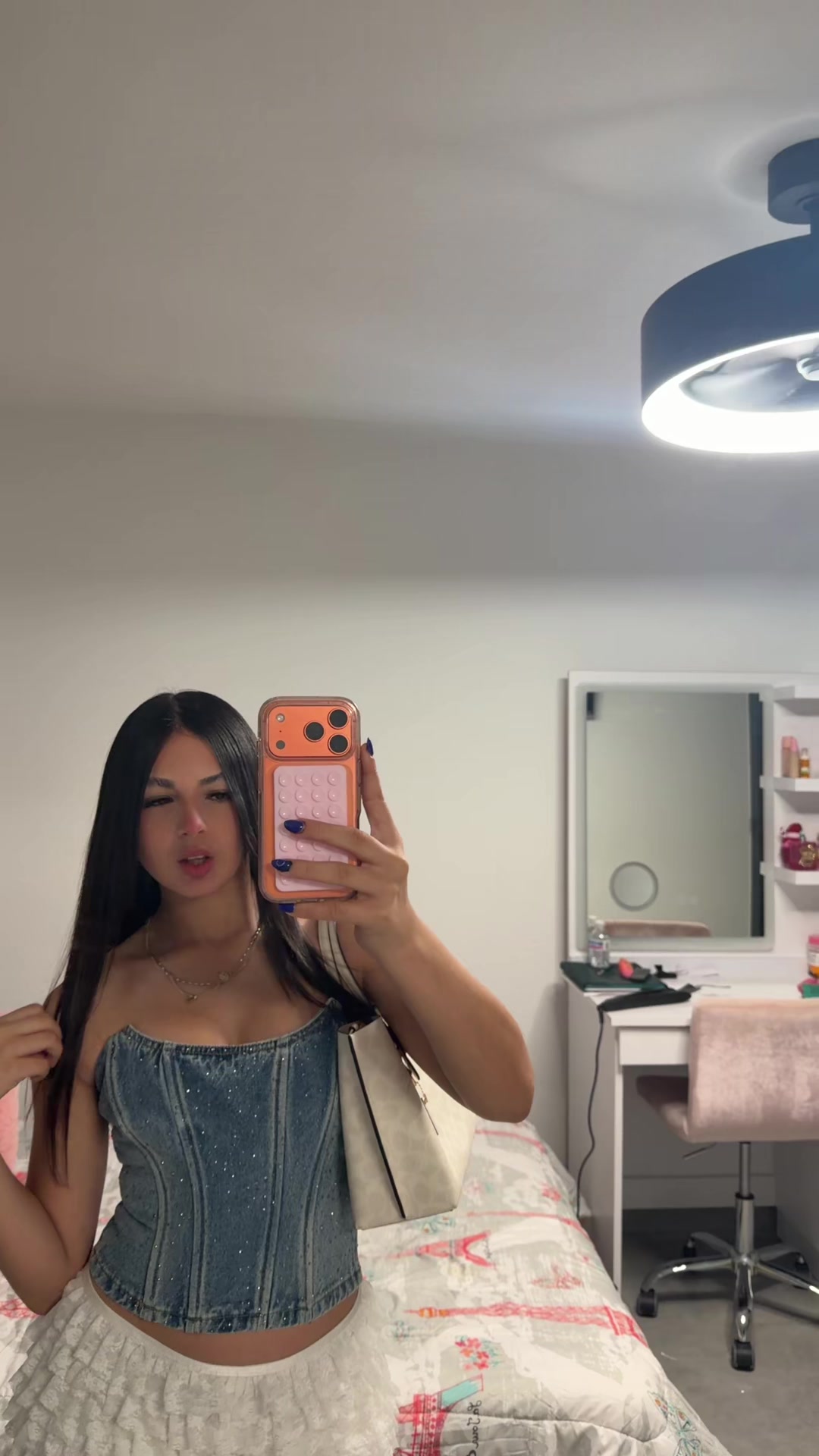 @nayresh valentín