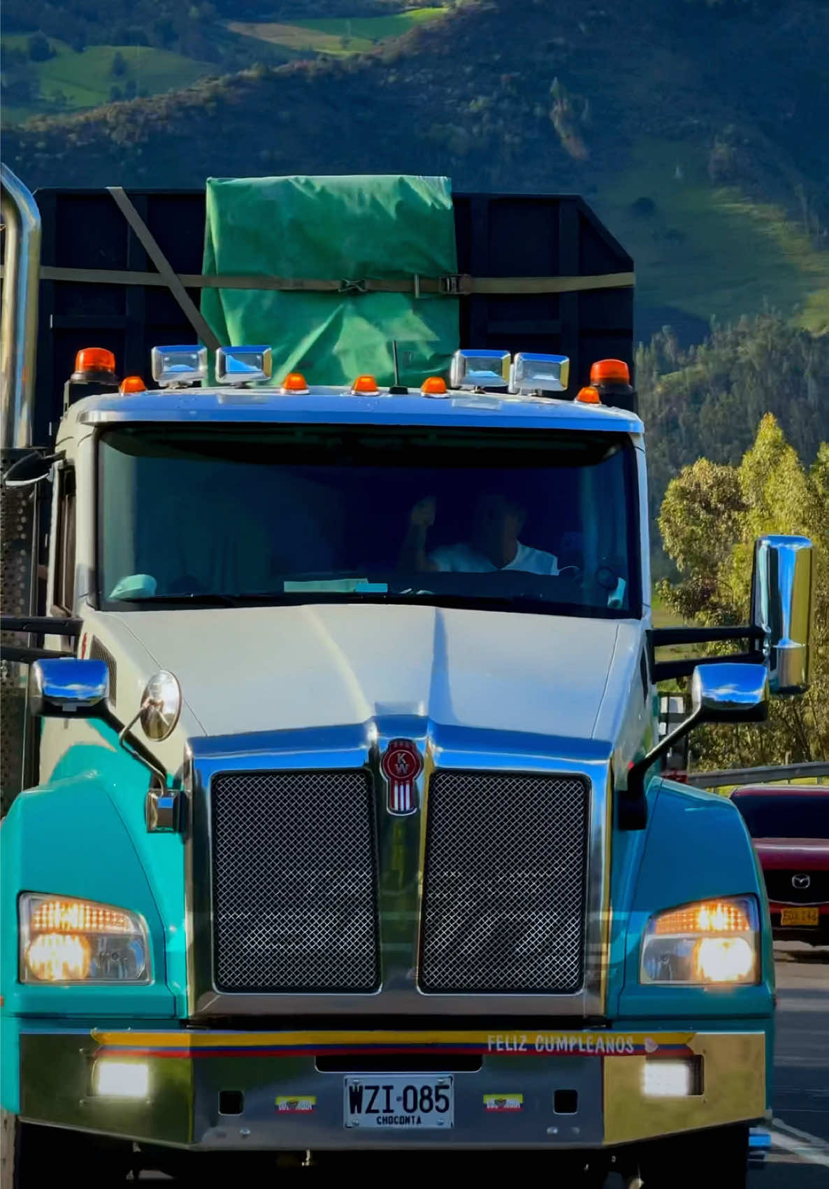 @Trucks Racing