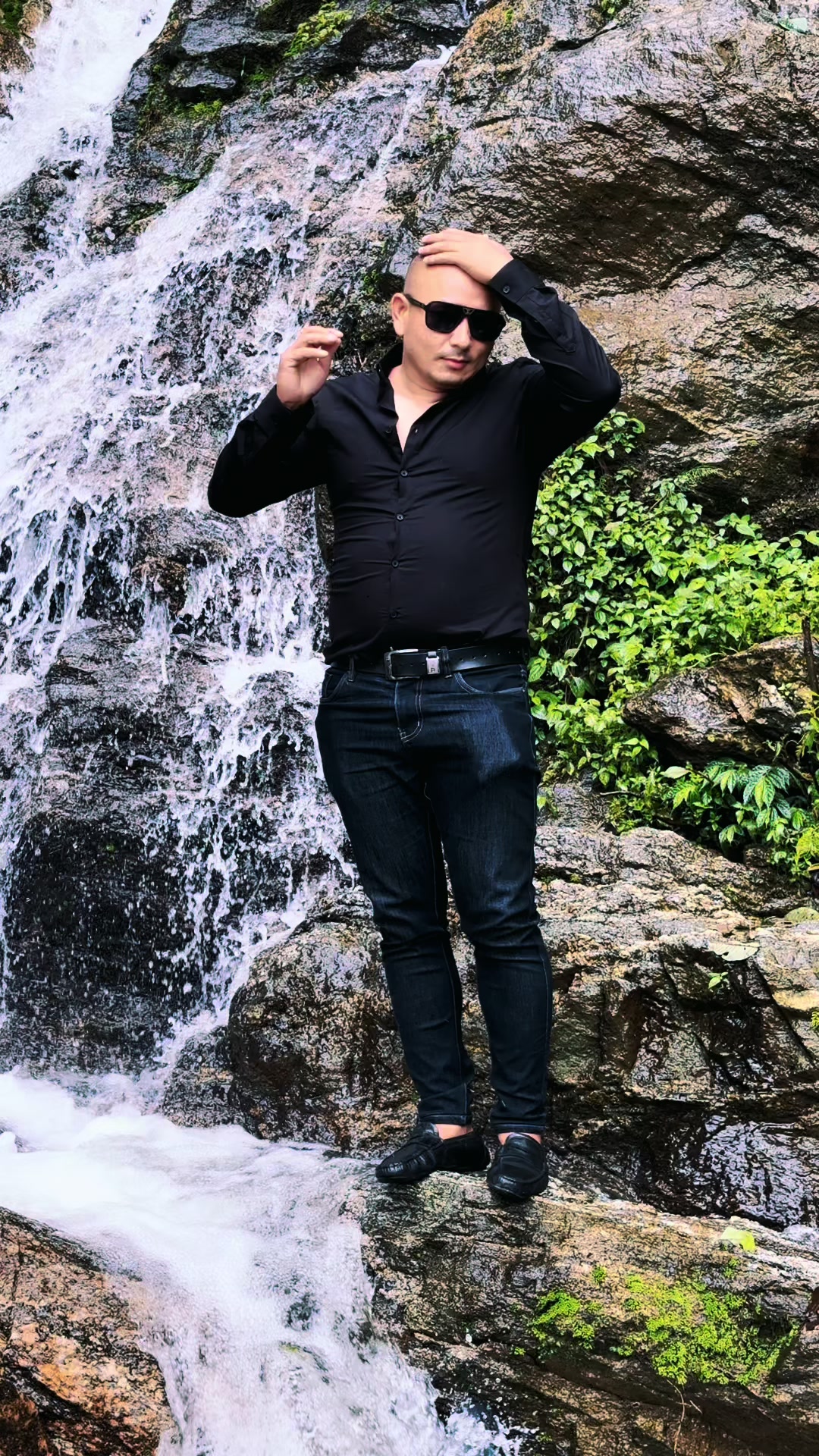 @suraz lama blon