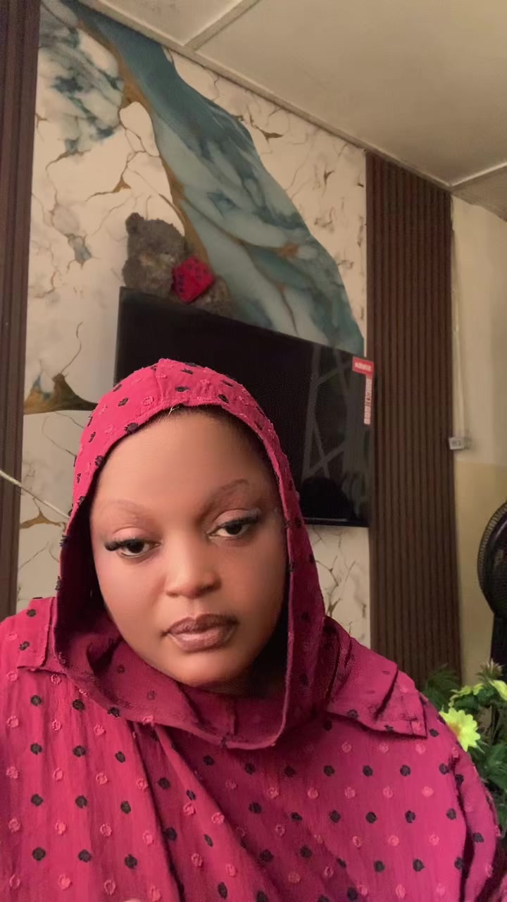 @kë kë