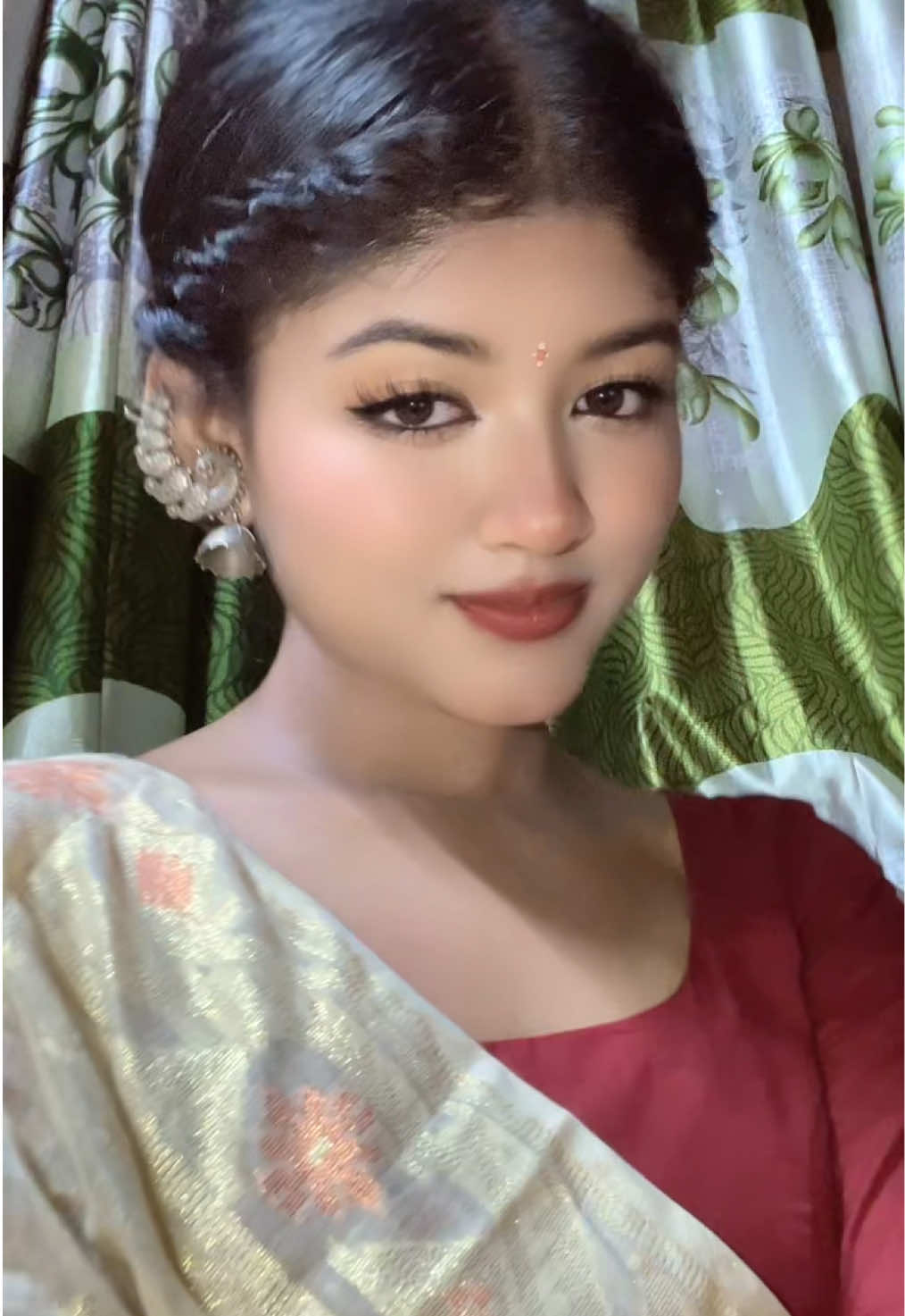 @nabooholic._
