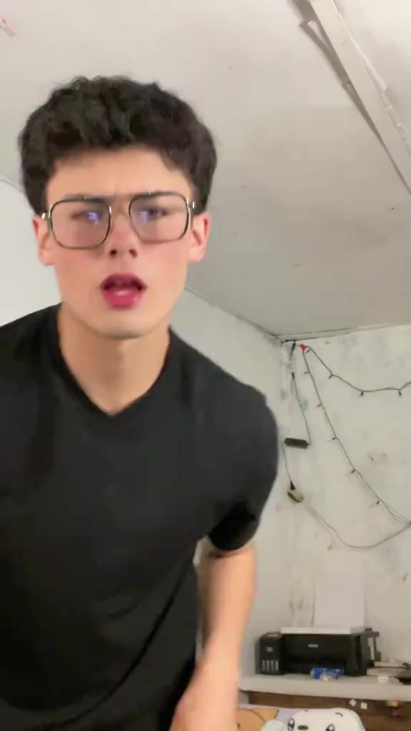 @Alejo