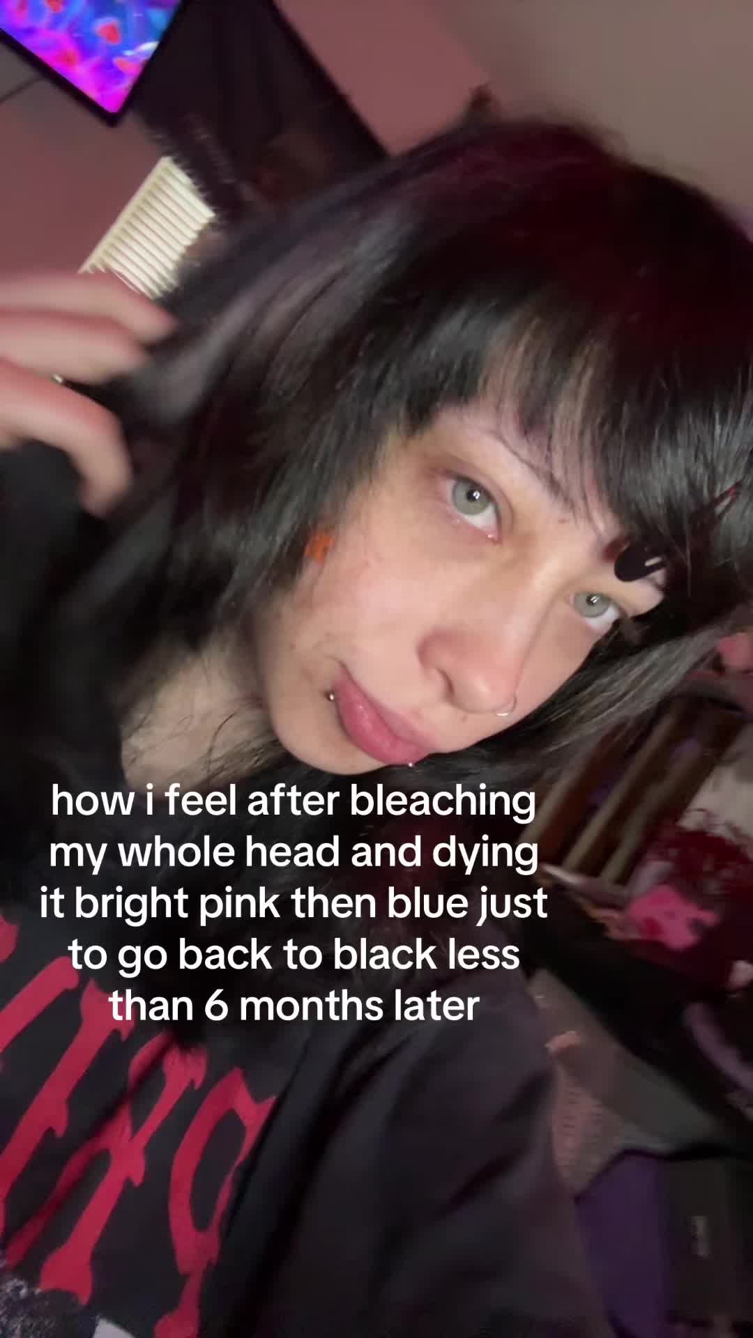 @️