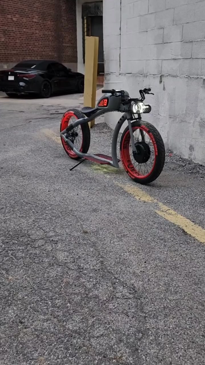 @Jrat Custom E-Bikes