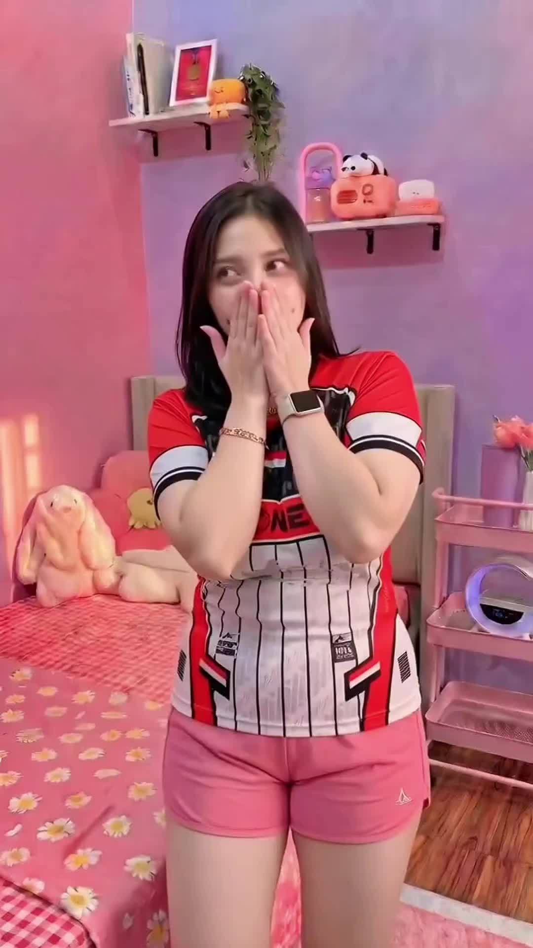@Febby