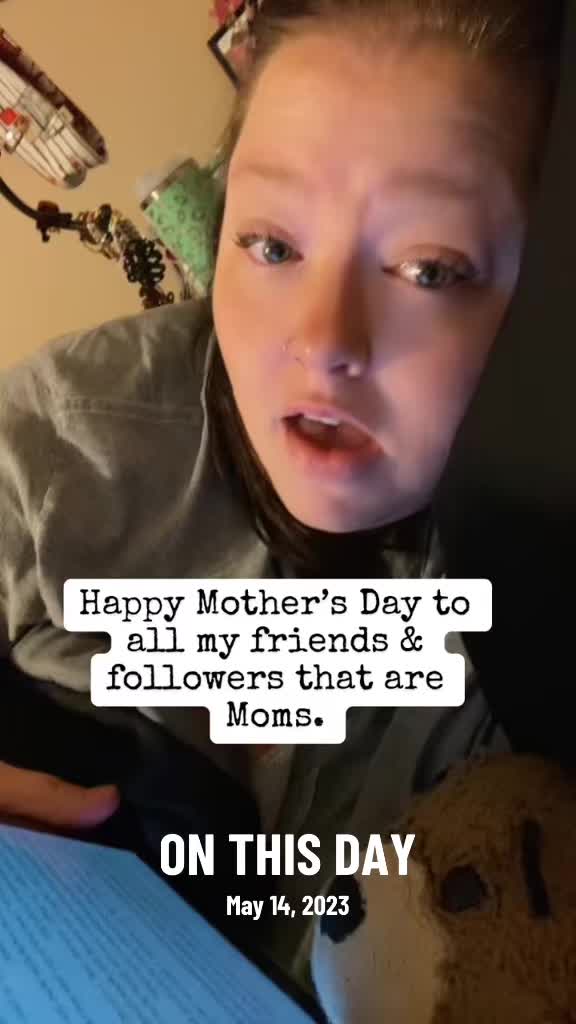@Bookworm_Brandy