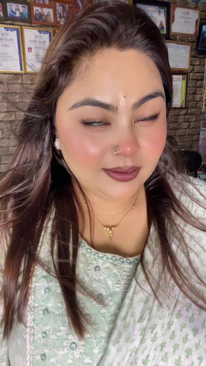 @Make up by Rosta (🌹ta)