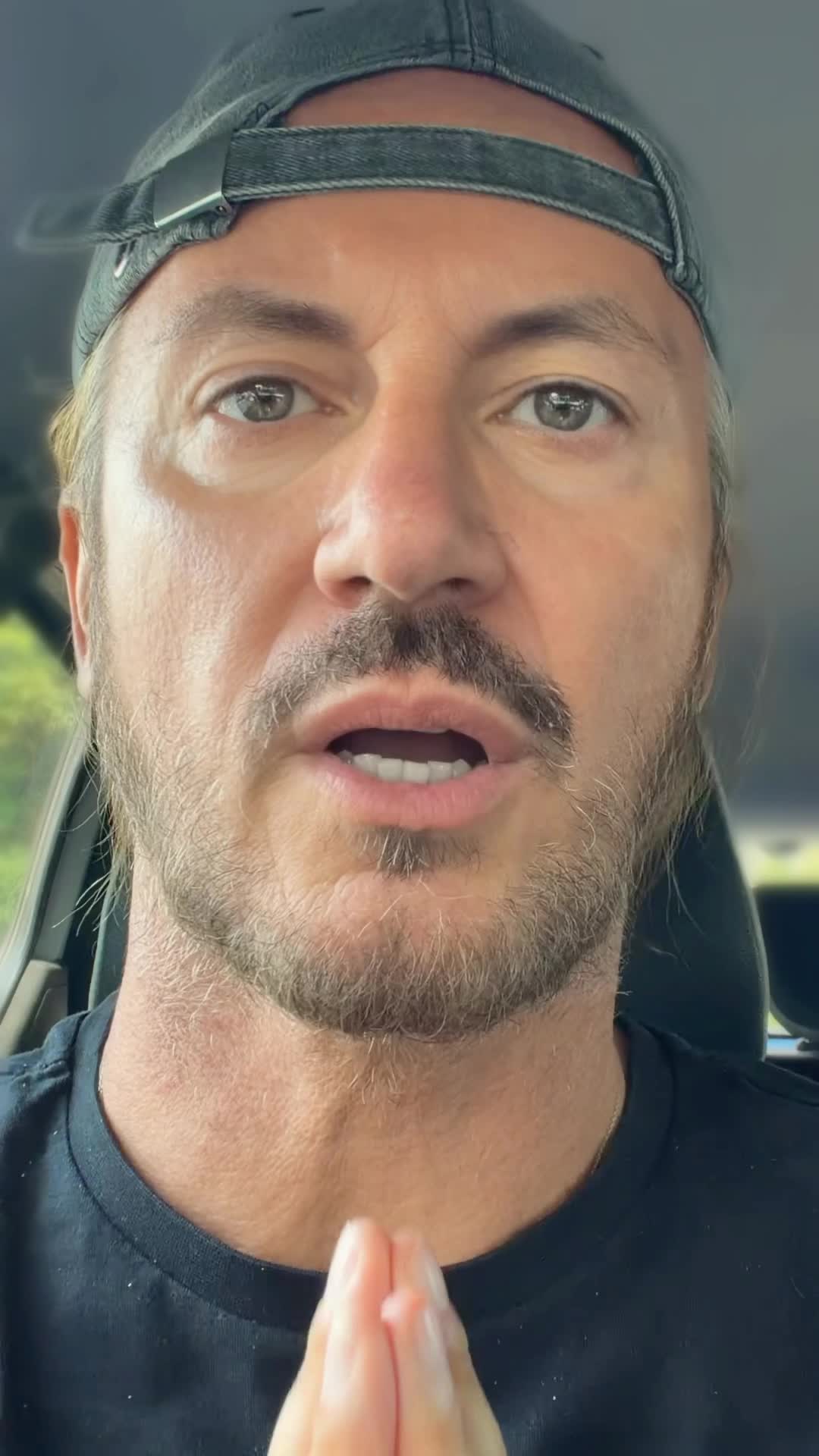 @VIVEK RICCARDO SARDONÈ