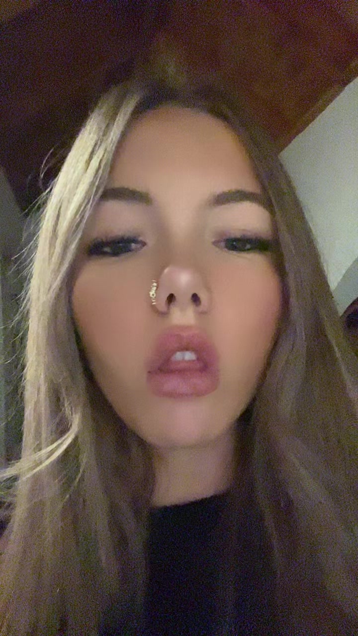 @𝒮