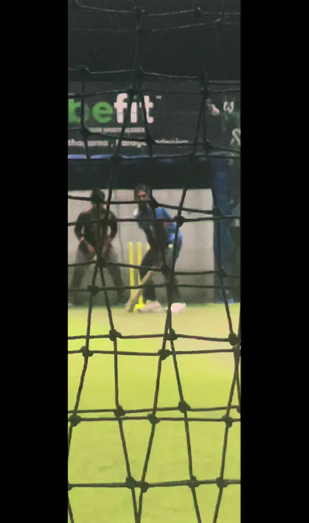 @Akeem🏏Mhd18😎