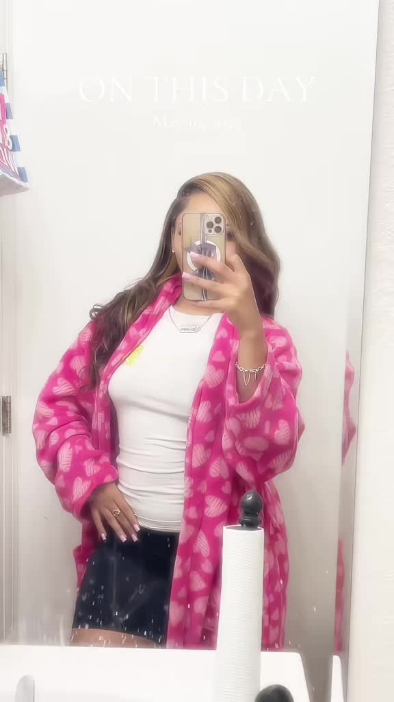 @triciaj