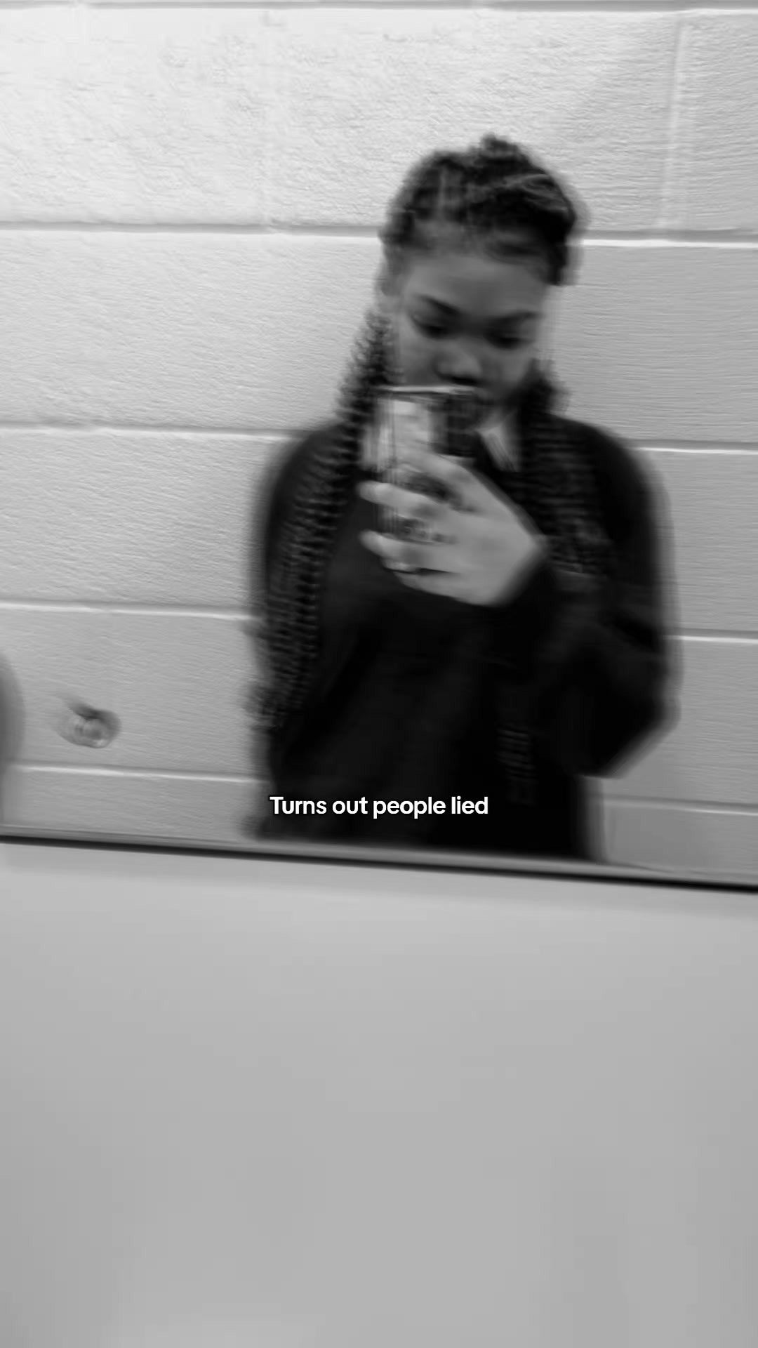 @ajonyx ⚫✨