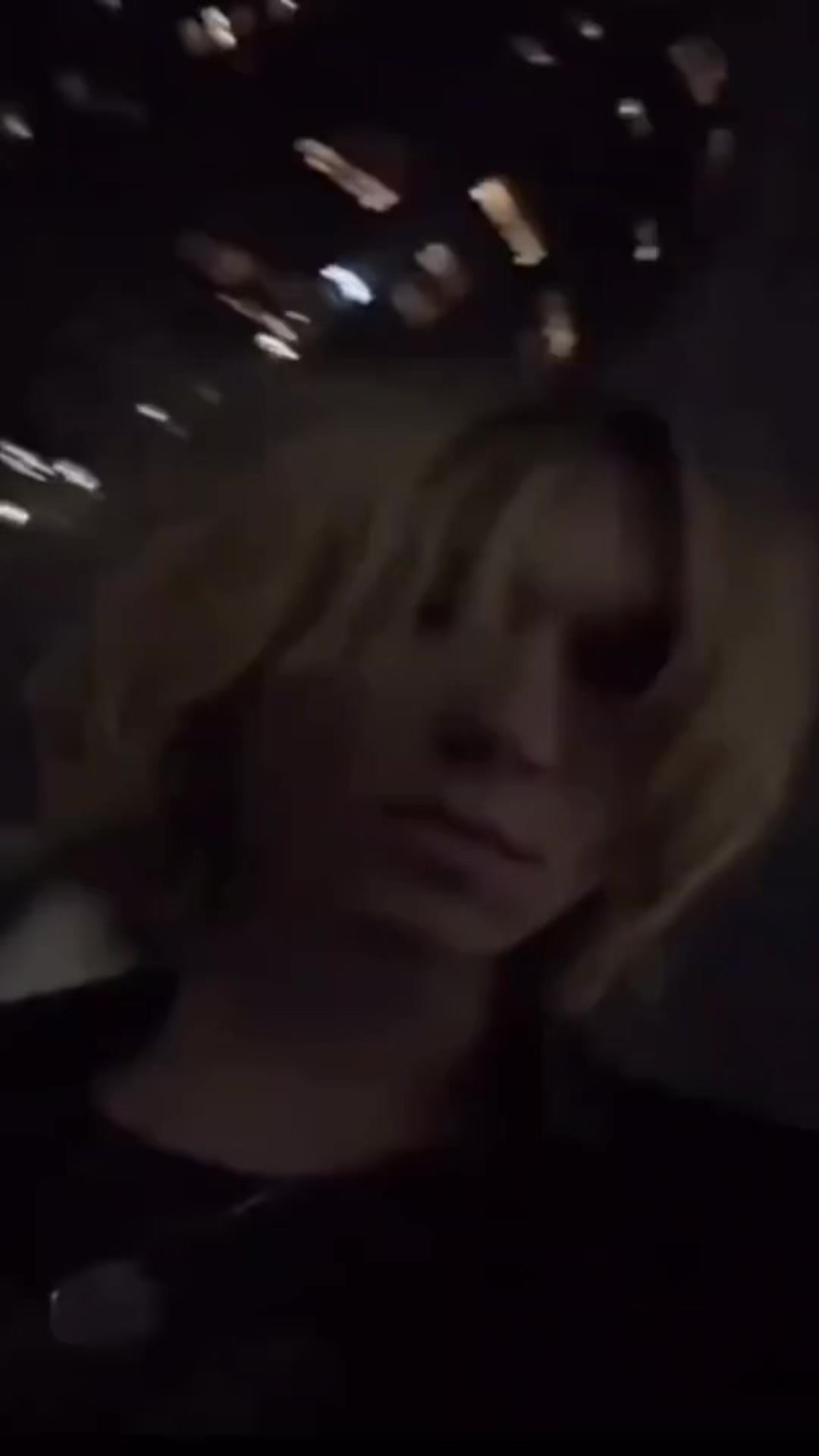 @⃟