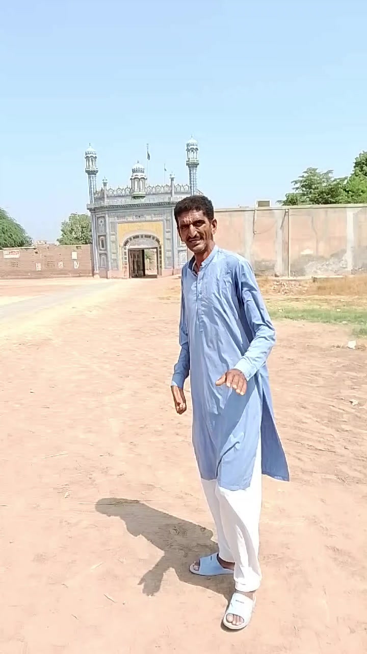 @m Khalid Abbas