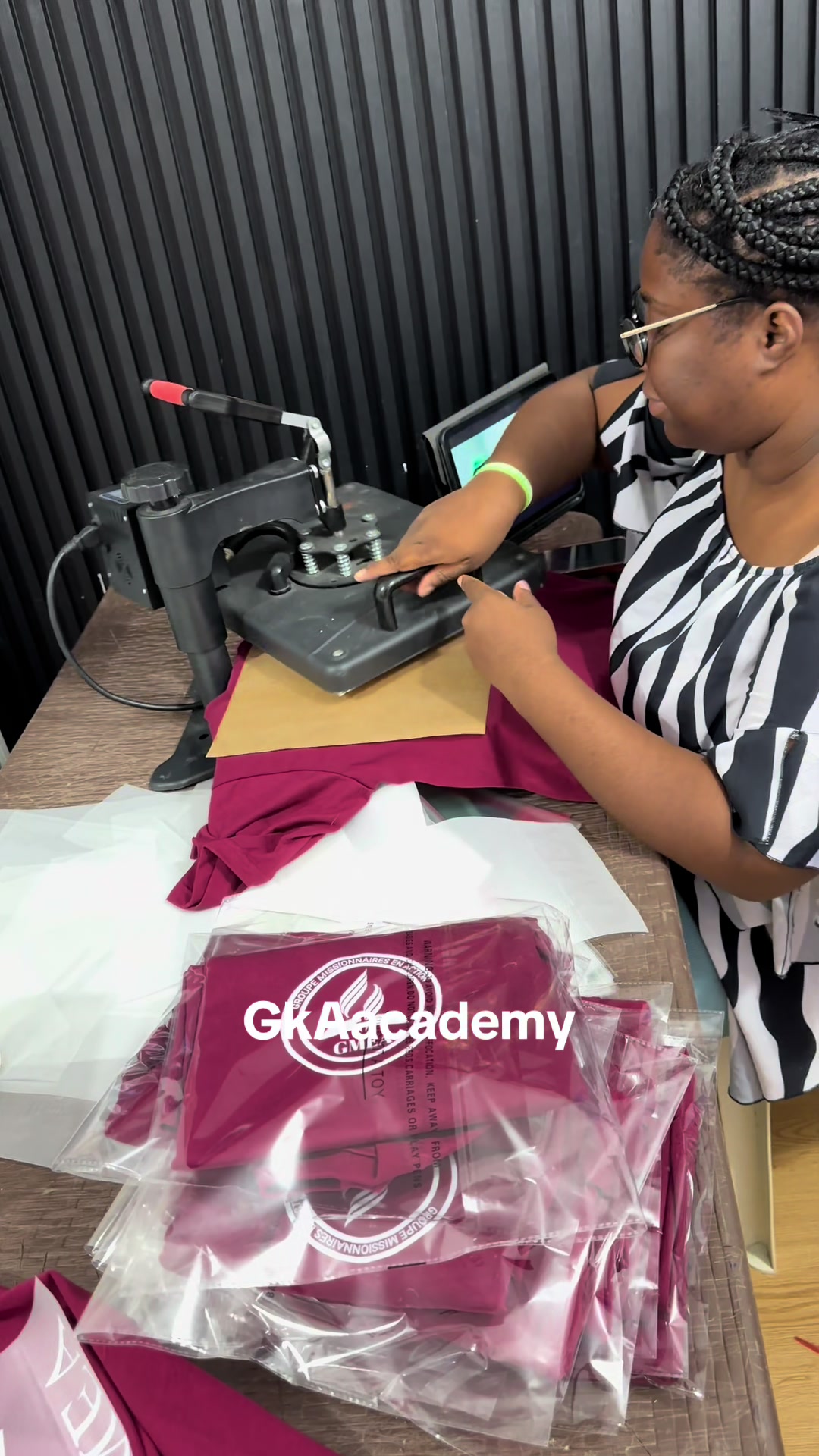 @GKAaCADEMY
