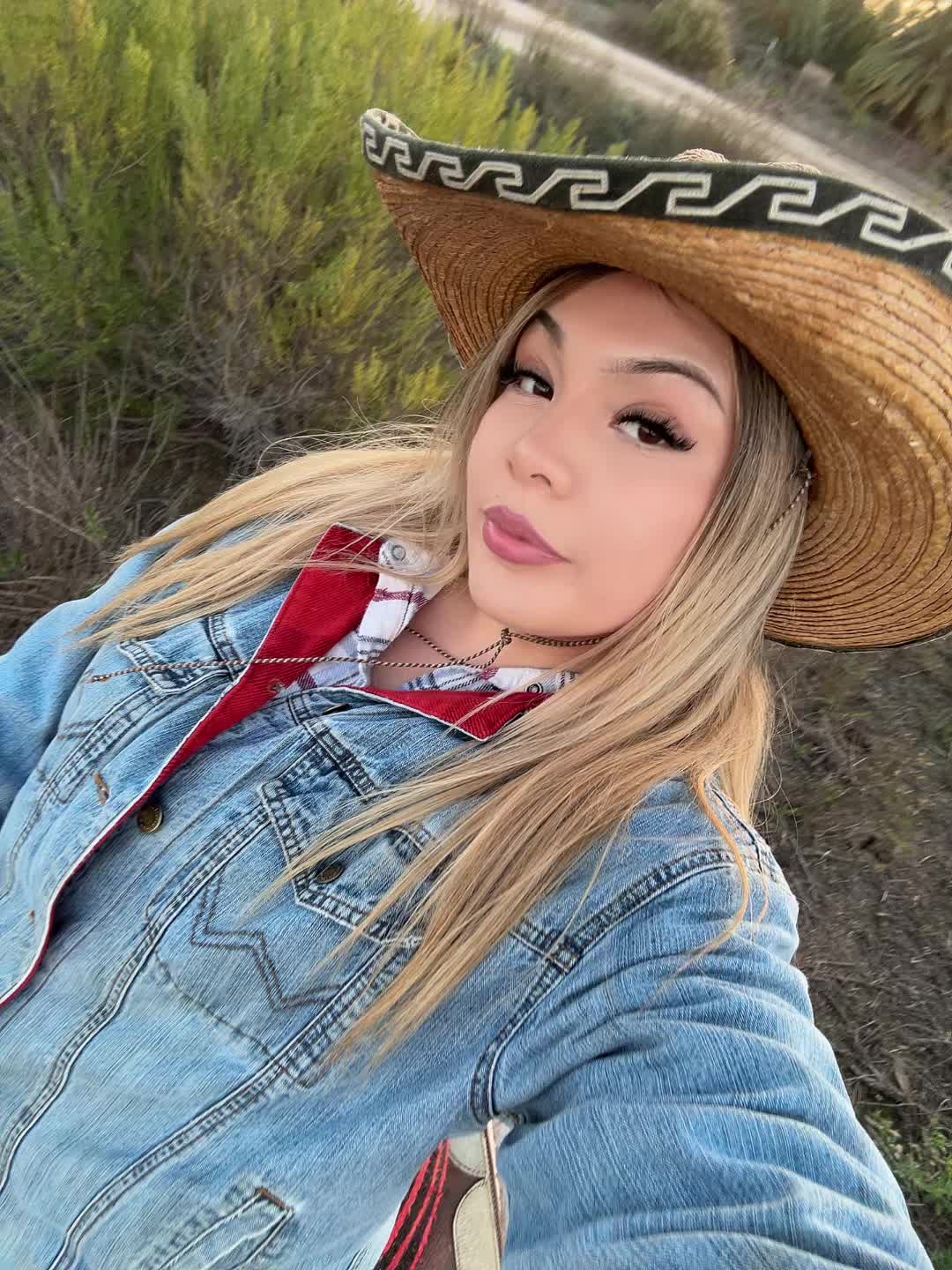 @lyssaabbby
