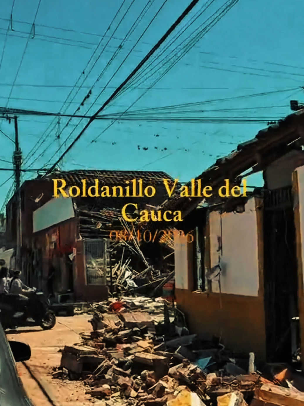 @LA VOZ VIP RADIO ONLINE (col)