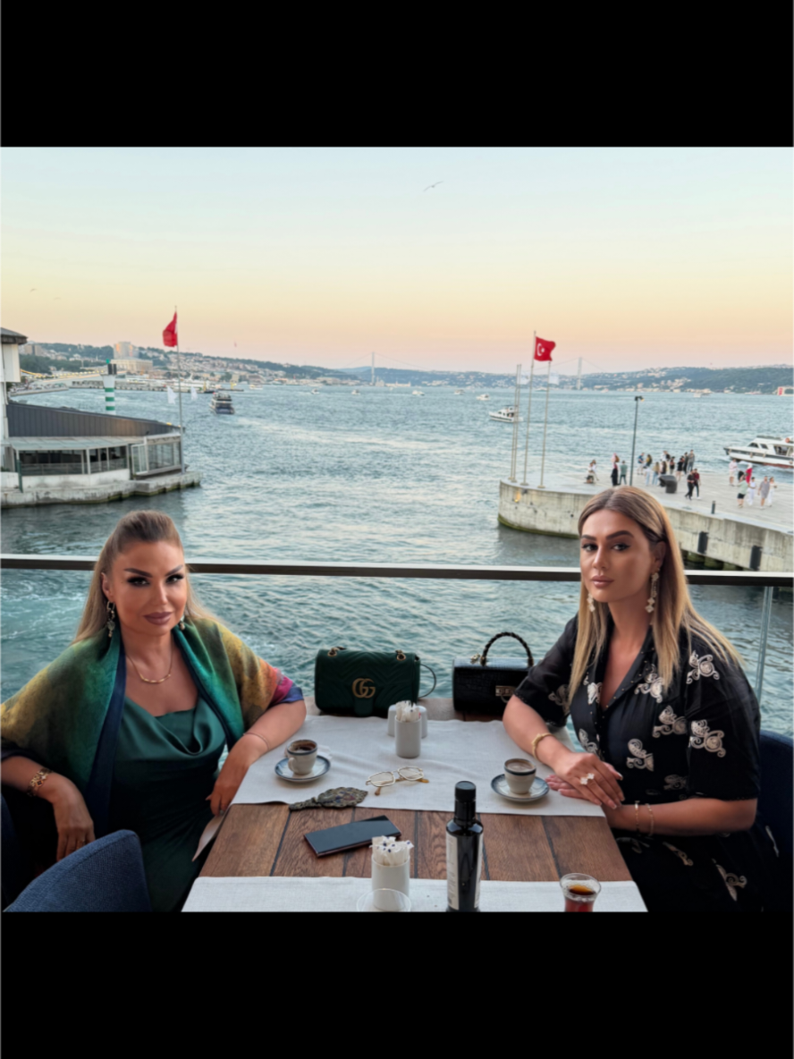 @K&ouml;n&uuml;l Kərimova rəsmi🎤