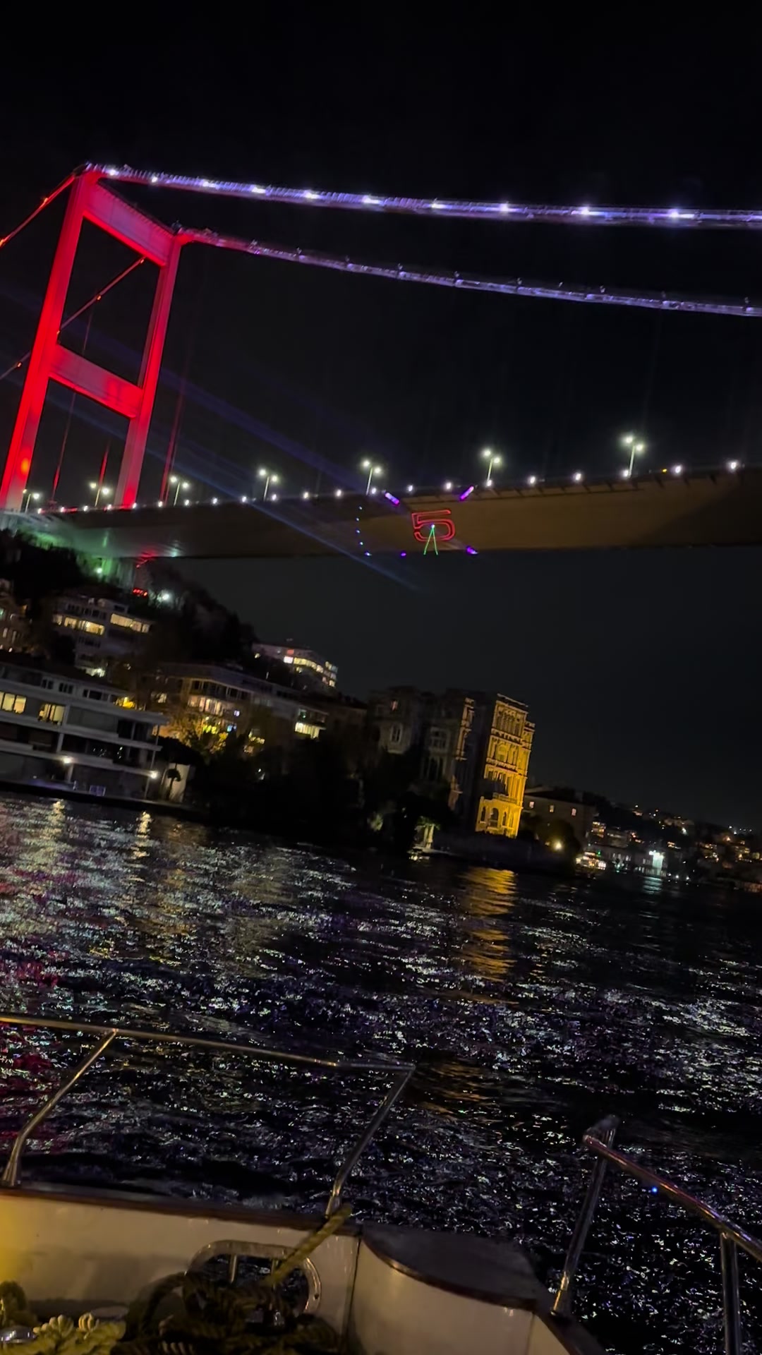 @KÖPRÜYE LAZER SHOW
