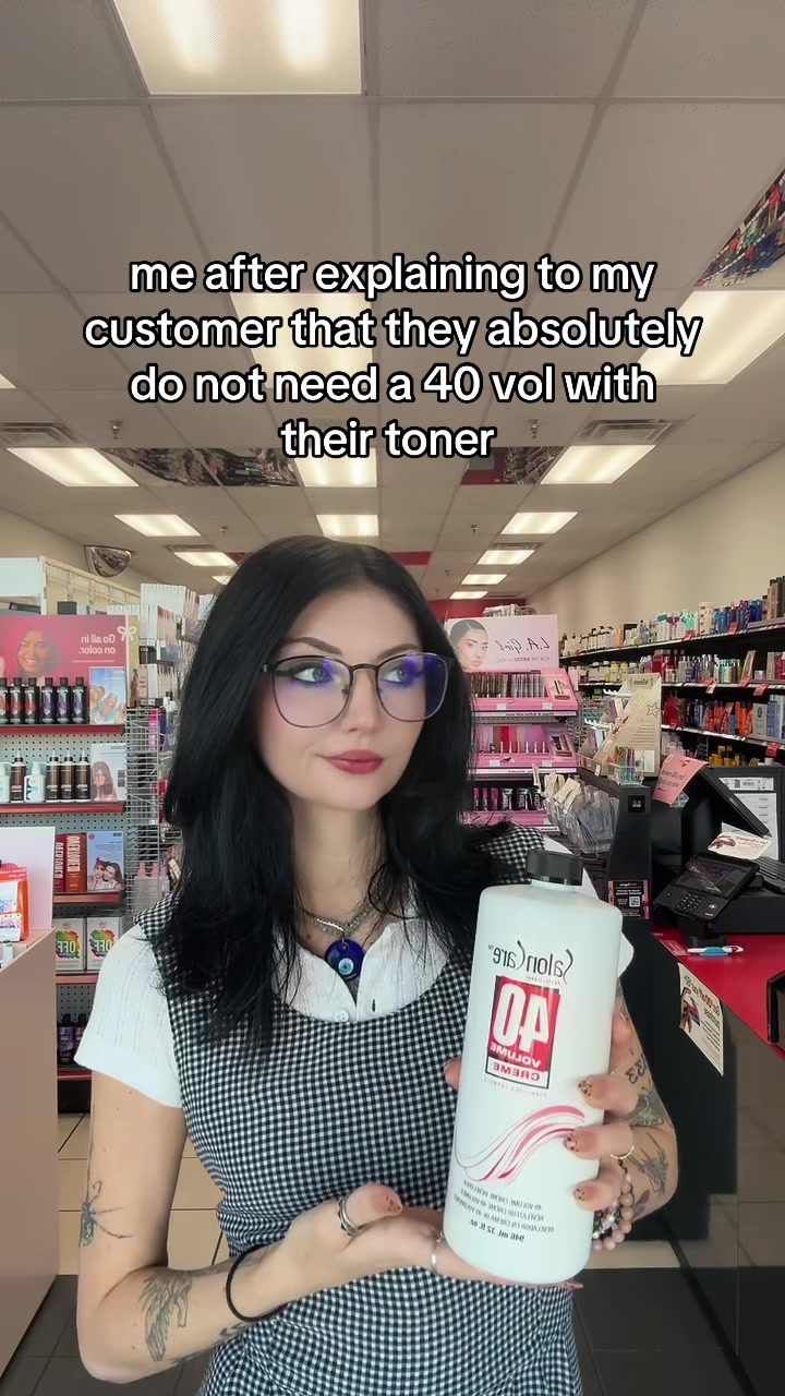 @โ
elizabeth โ
