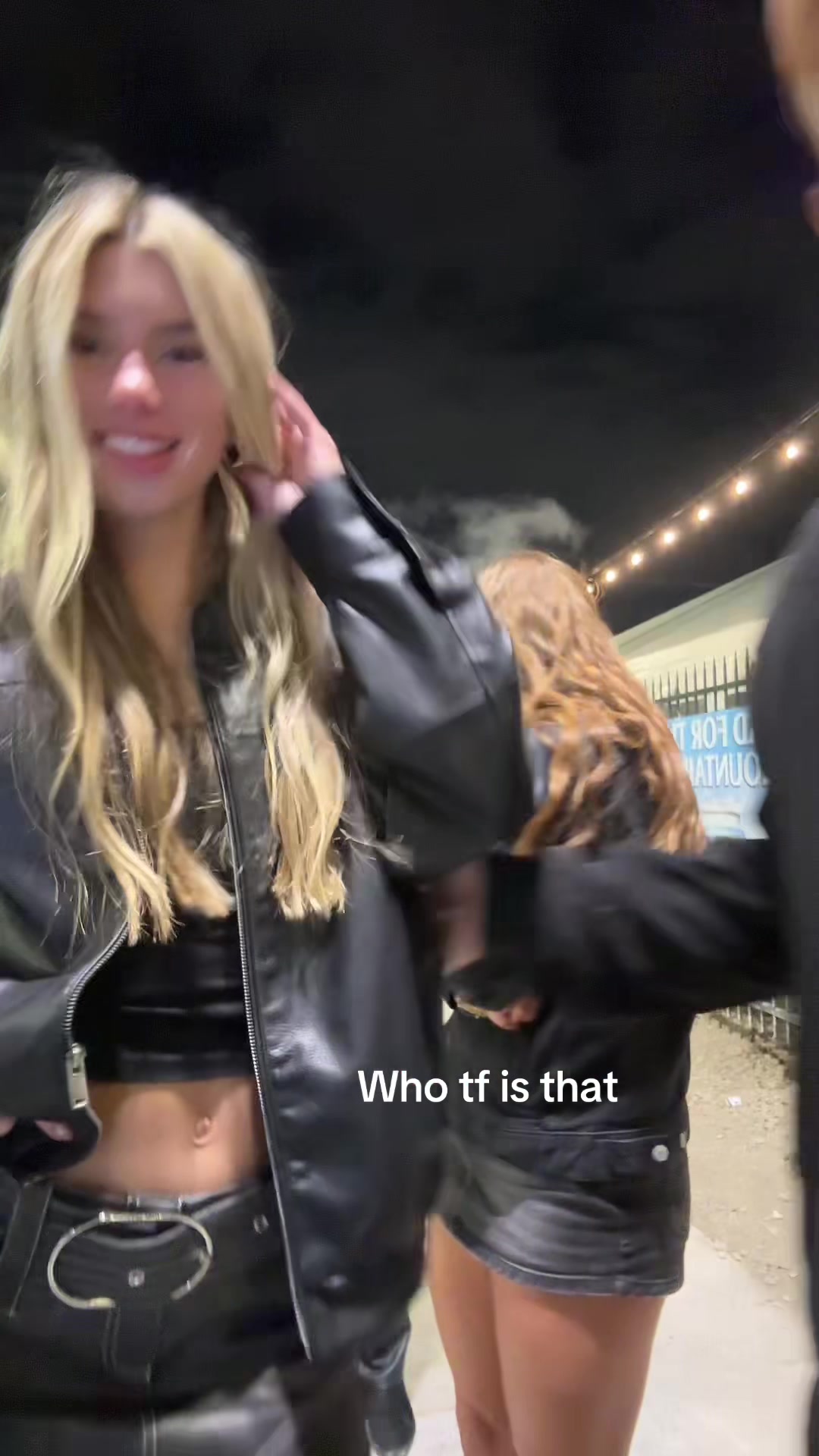 @Lo
