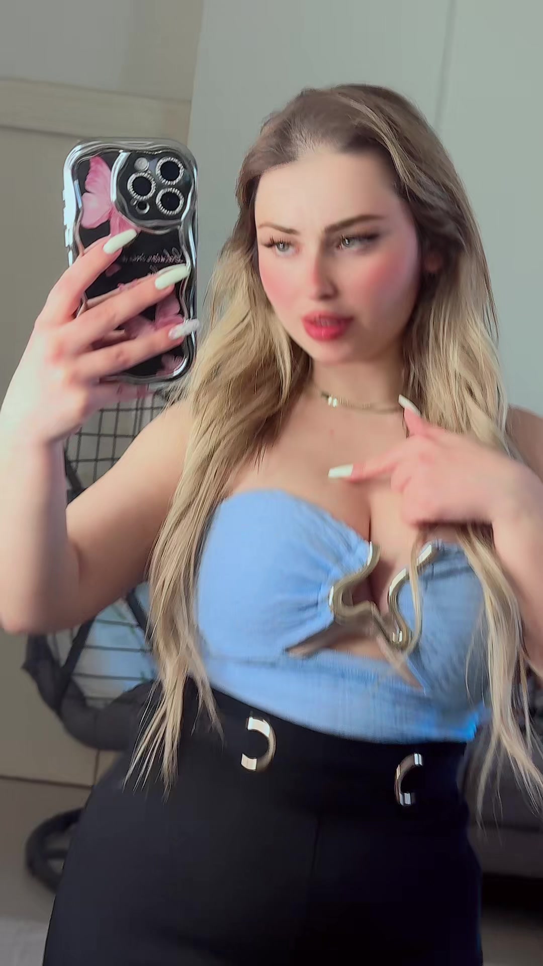 @ميمي الشريره 😈💸