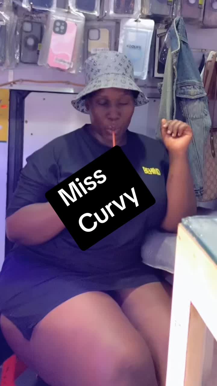 @Miss curvy 🥰
