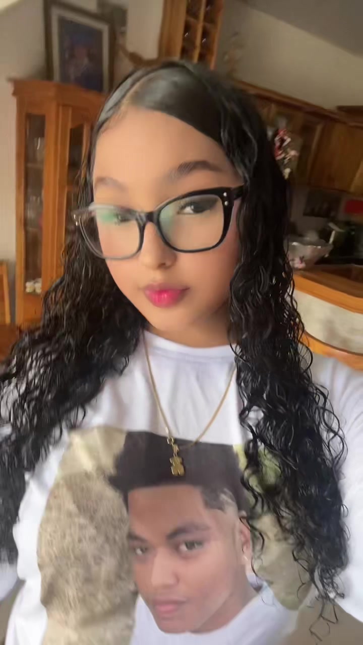 @𝒱𝒶𝓁ℯ🎀.