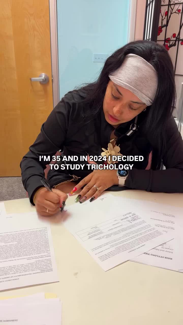 @Xenia Maritza | Trichologist