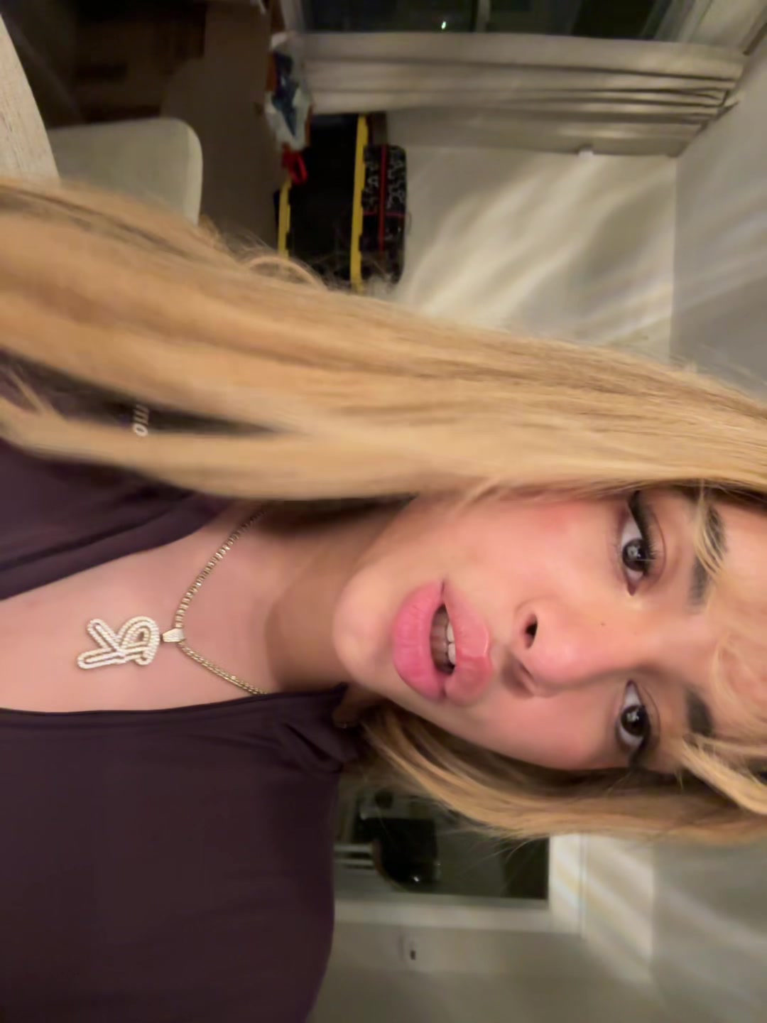 @Neli