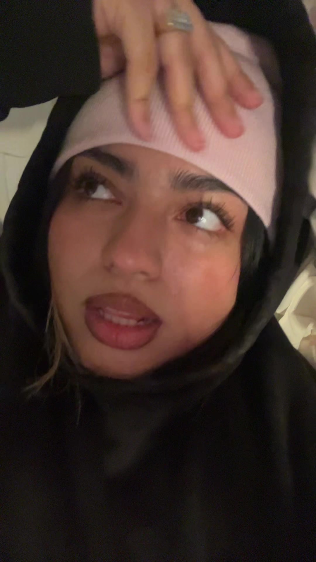 @️