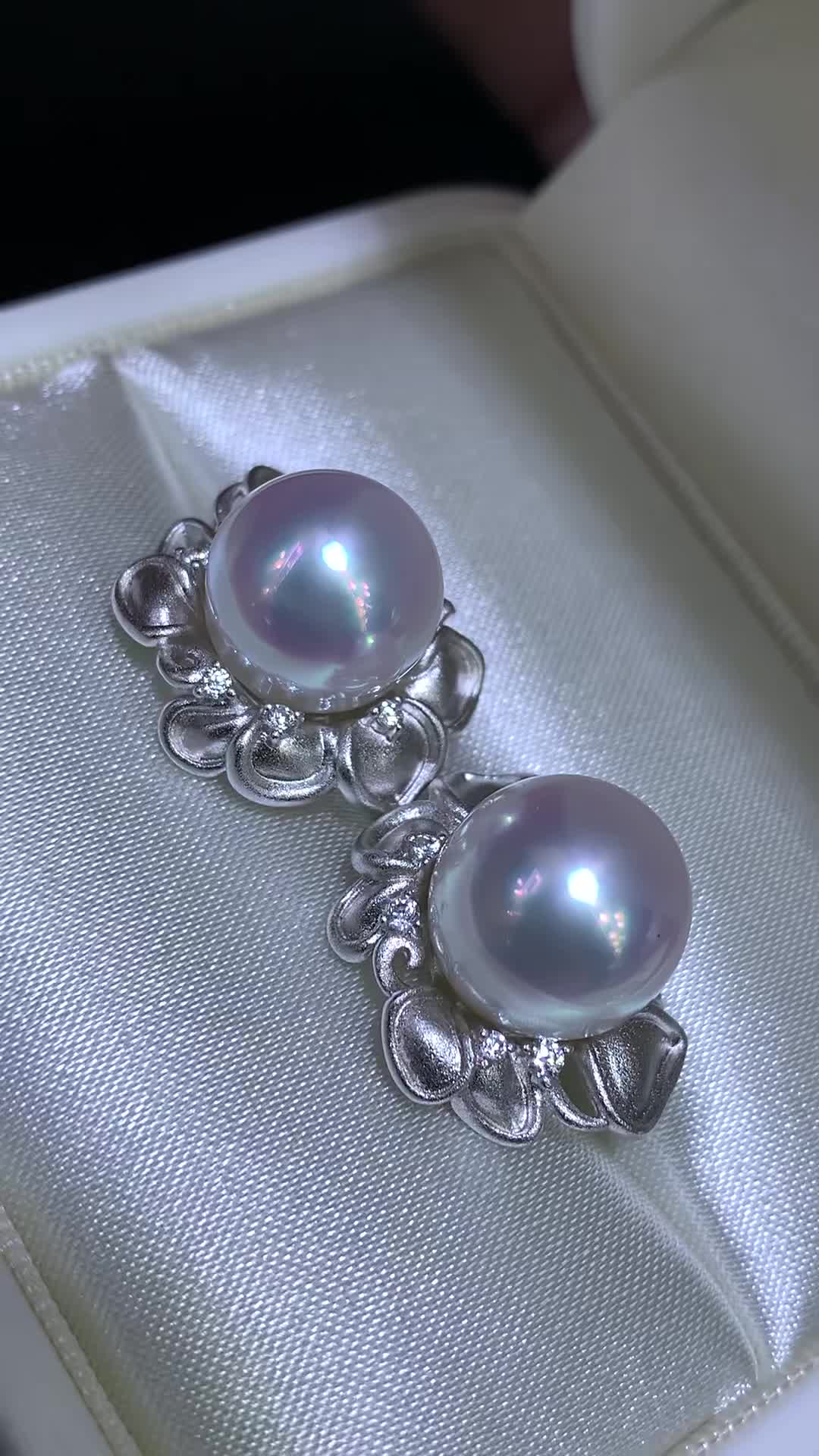 @Pearl Brothers