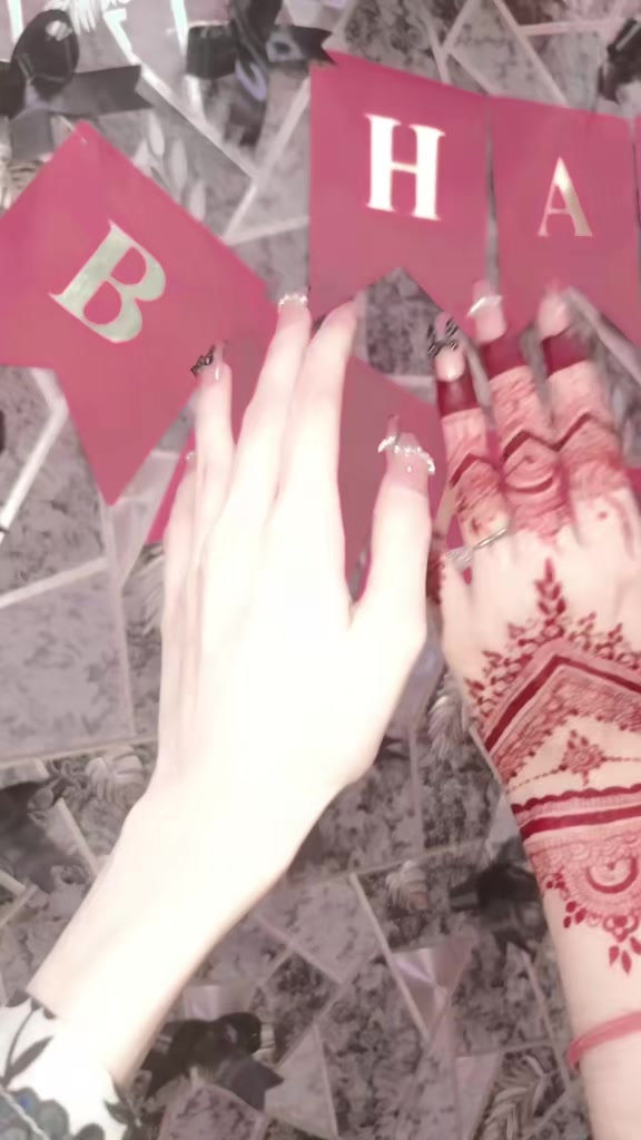 @𝓑𝓸𝓶𝓫𝓪𝔁𝓽𝓲𝓬 𝓱𝓲𝓫𝓾