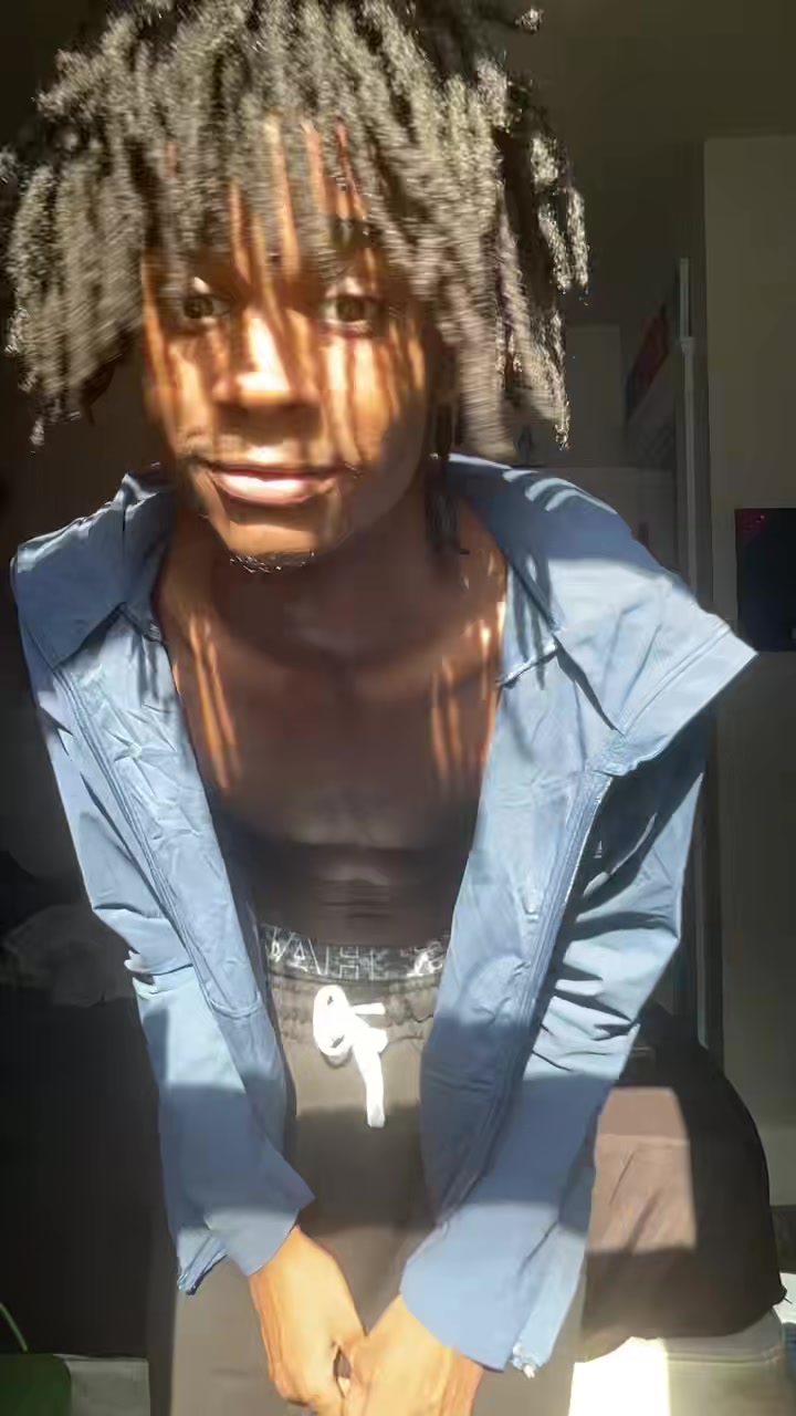 @anotherVisa🧑&zwj;🧑&zwj;🧒