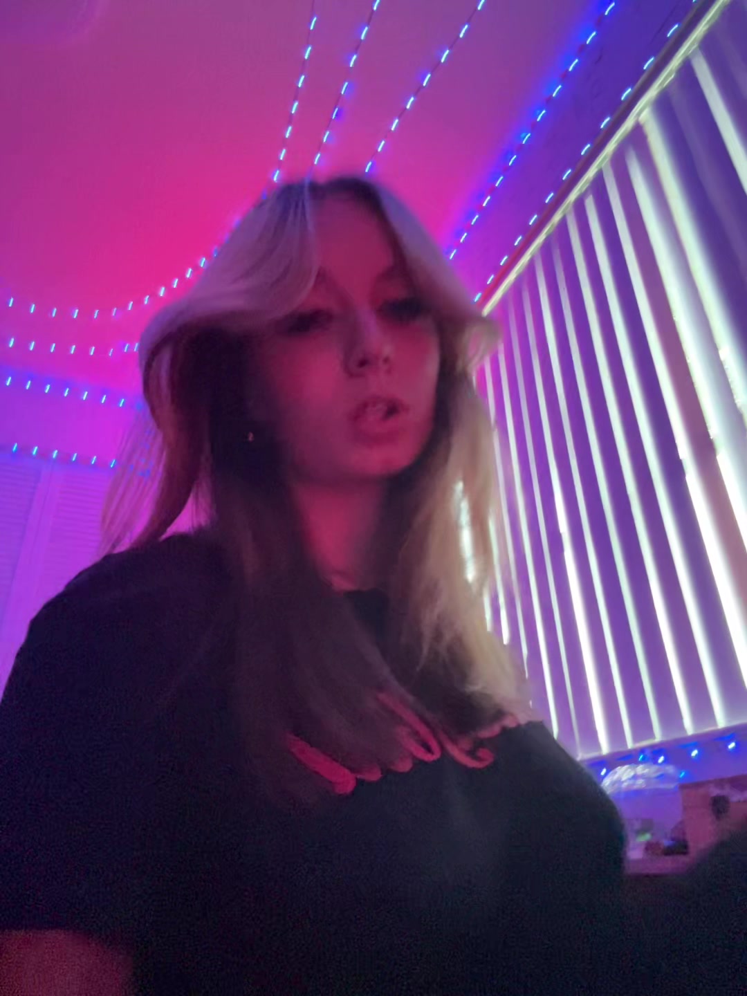 @๐ซ