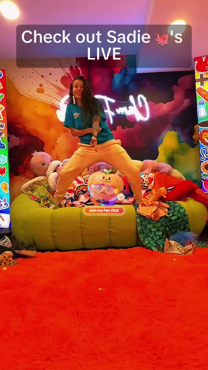 @lauragrassi727🐙 🖤💚💙