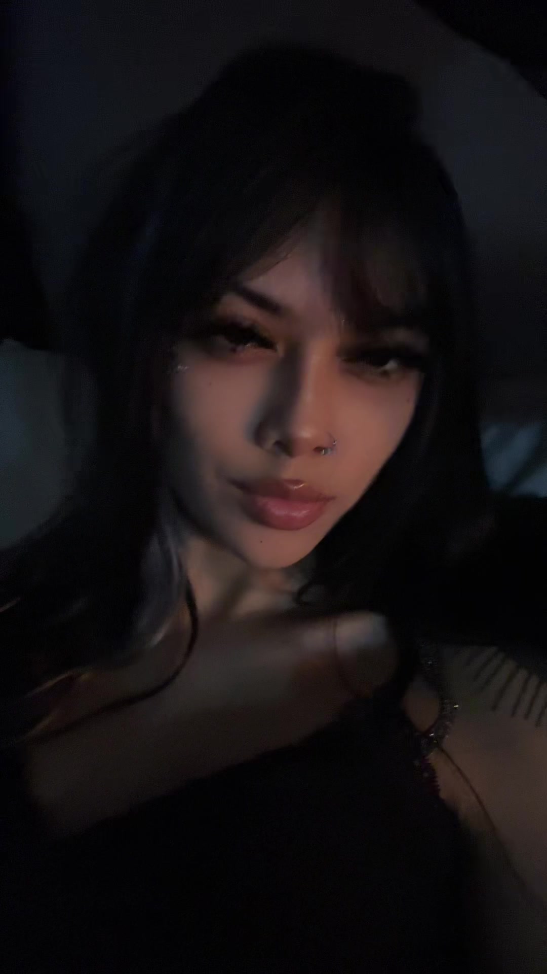 @⃟