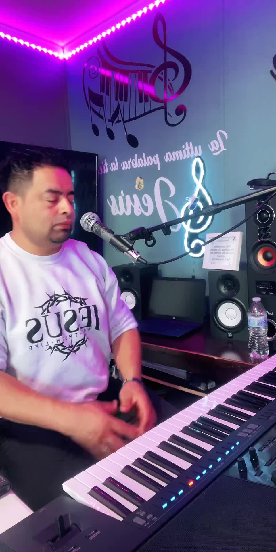 @Dany Guillén