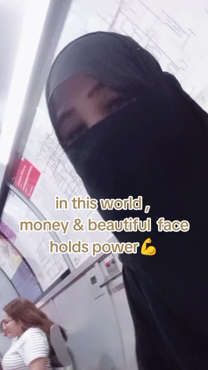 @Hijab girl 👸🥰