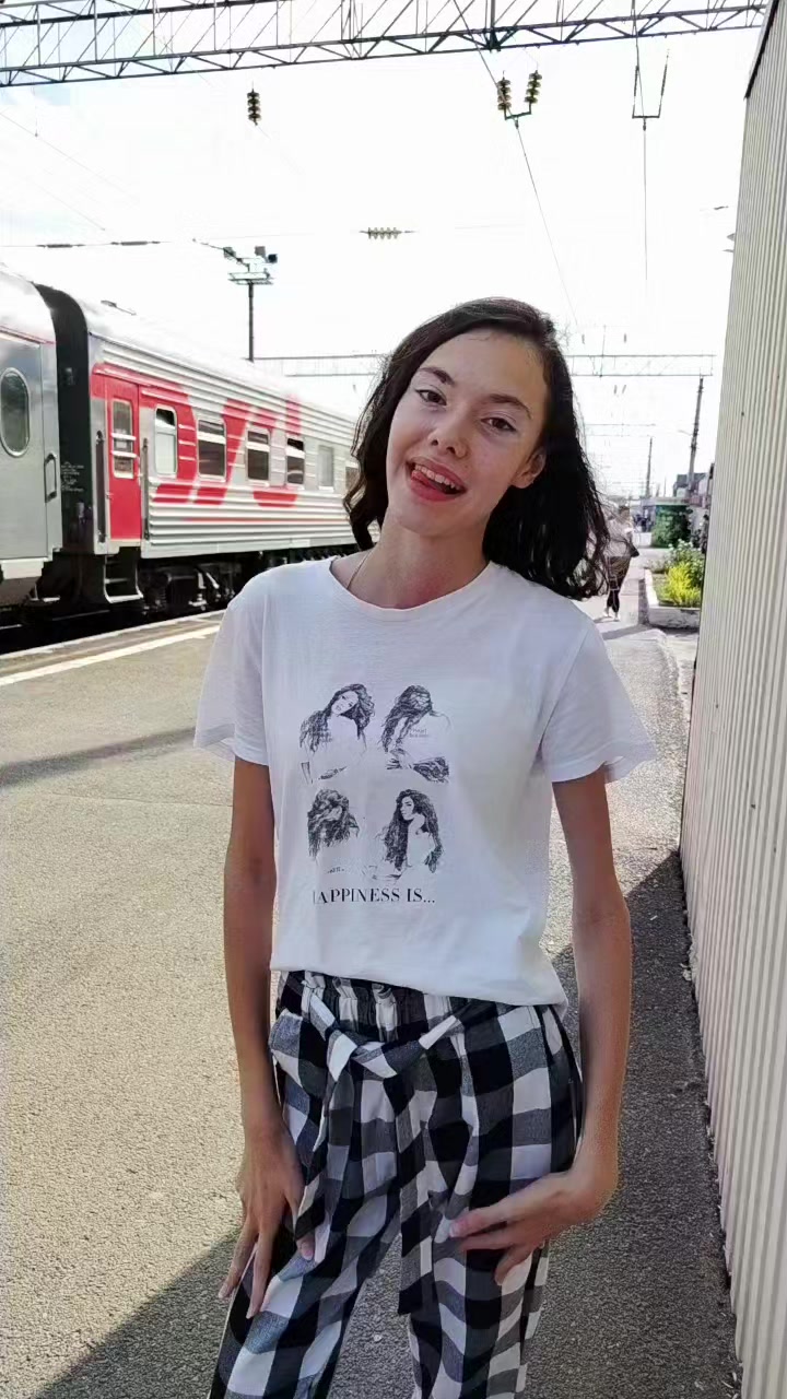 @Лена Сладкоежка 💜