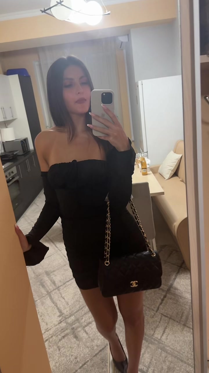 @ANDREEA 🤍