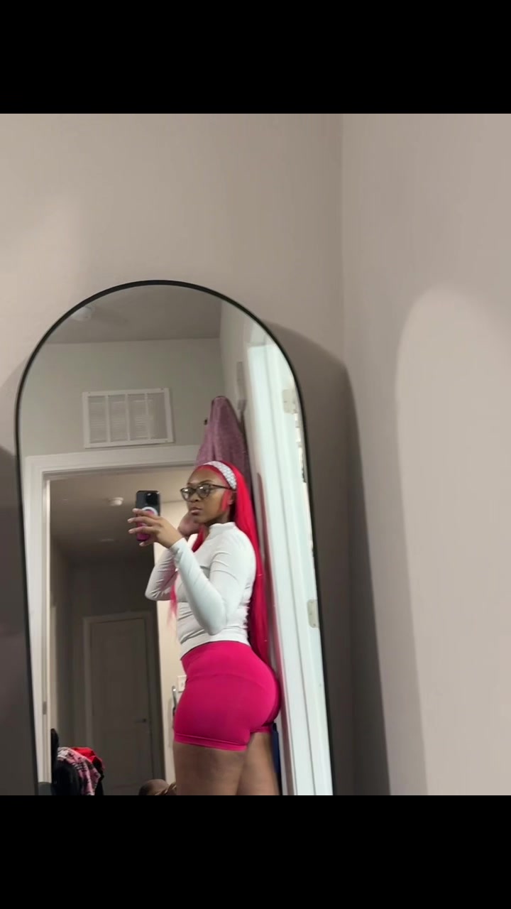 @Dee🫶🏼💕