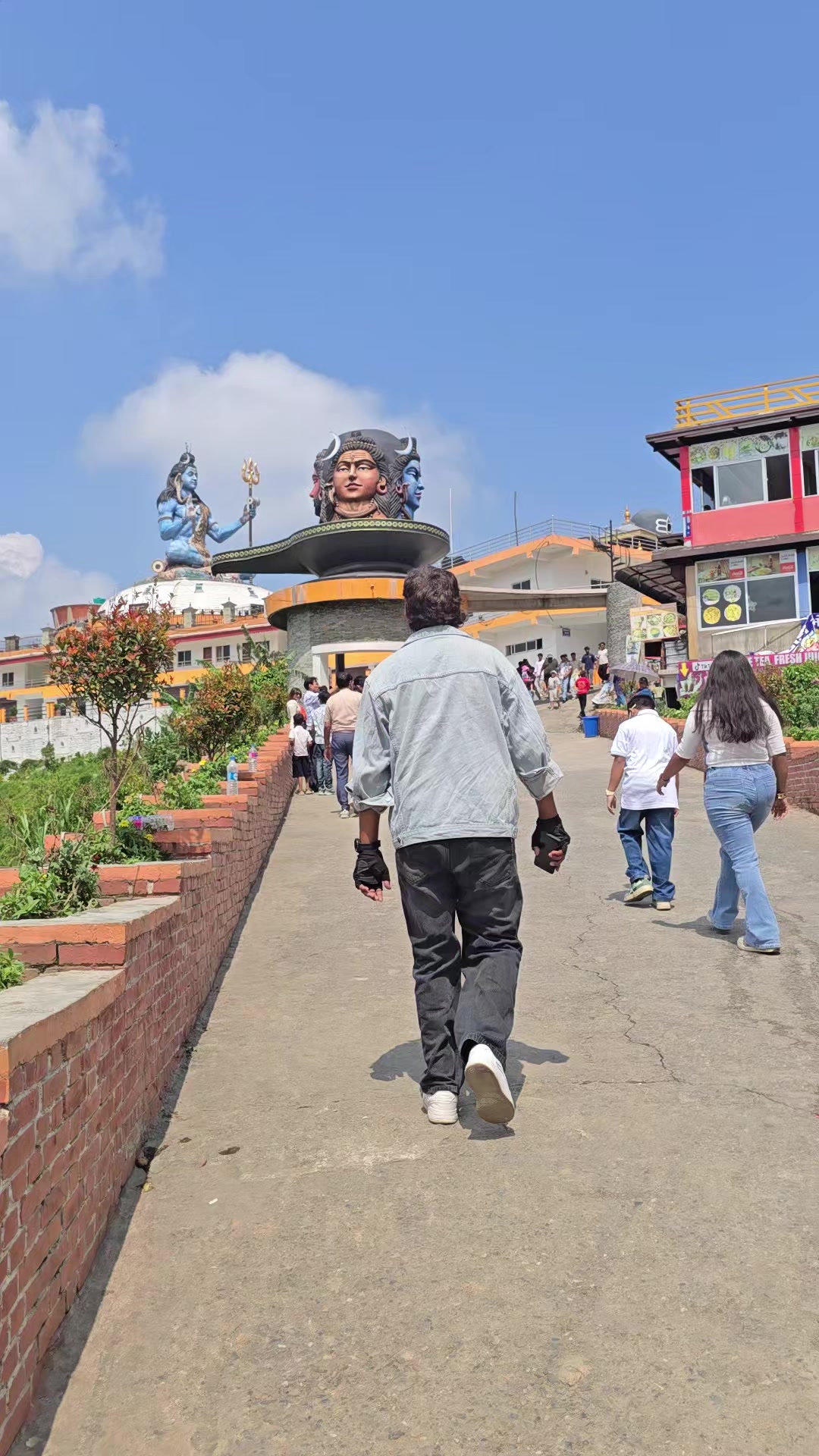 @阳让🇳🇵