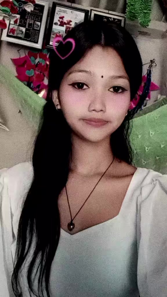 @Danuwarni ..๐ฆ๐ผgirl..๐ฆ๐ผ...