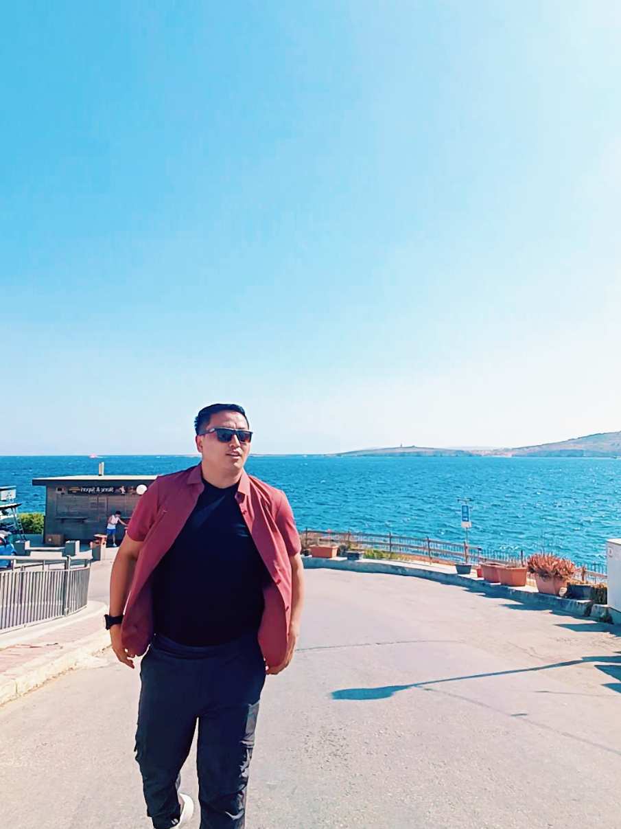 @SUMAN MAGAR🇪🇺🇲🇹🇳🇵